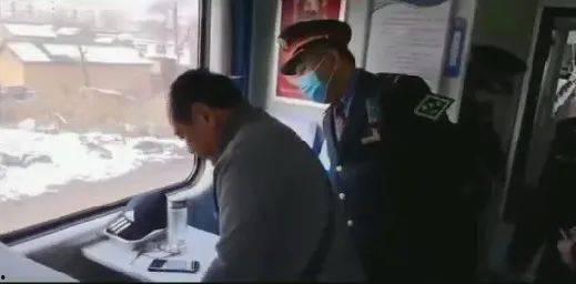 黄琴最近的爆料新闻视频