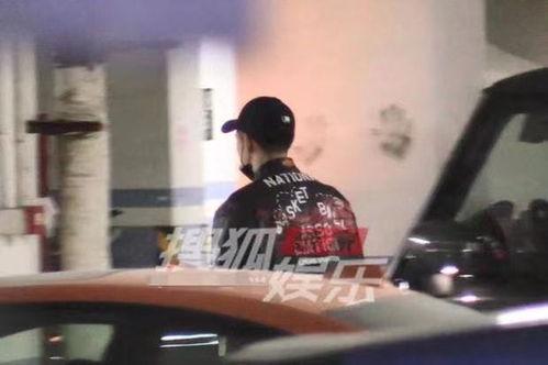 王鹤棣恋爱爆料视频,甜蜜互动引网友热议