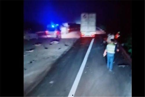 最新爆料车祸事件新闻视频,现场惨状令人揪心