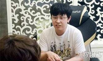 香港圈内大佬爆料是谁,神秘人物浮出水面，揭秘幕后黑手！