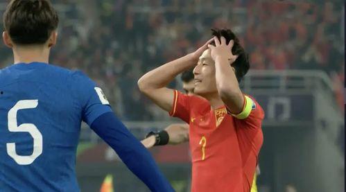 中国足球爆料新闻最新消息,转会风云再起，内幕揭秘引热议