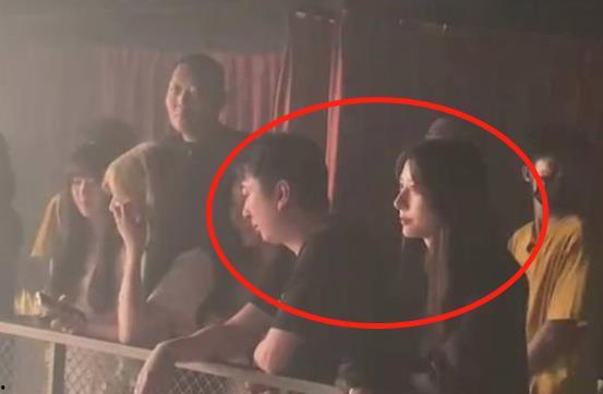 网红吃瓜塌房视频真实吗,揭秘真相与谣言的交织