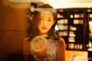 女主很癫爆料娱乐圈的小说,女主的疯狂爆料之旅