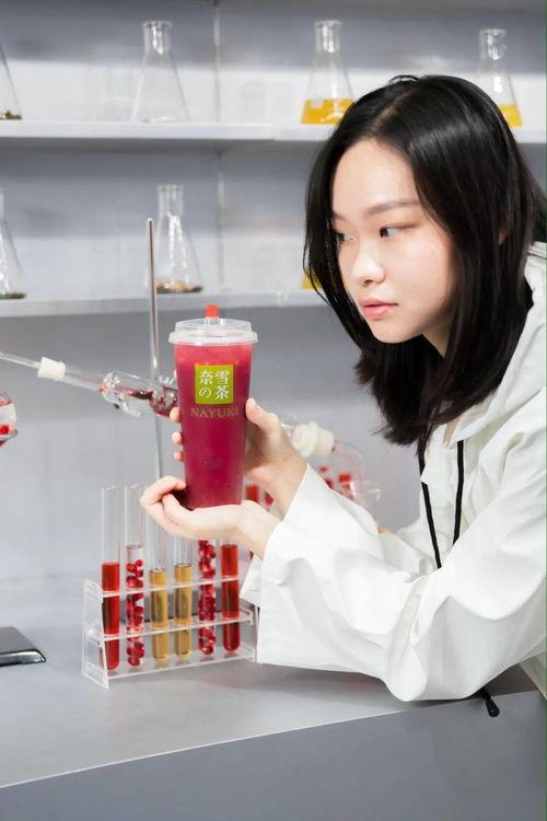 奈雪最新爆料新闻,揭秘网红奶茶背后的秘密与争议